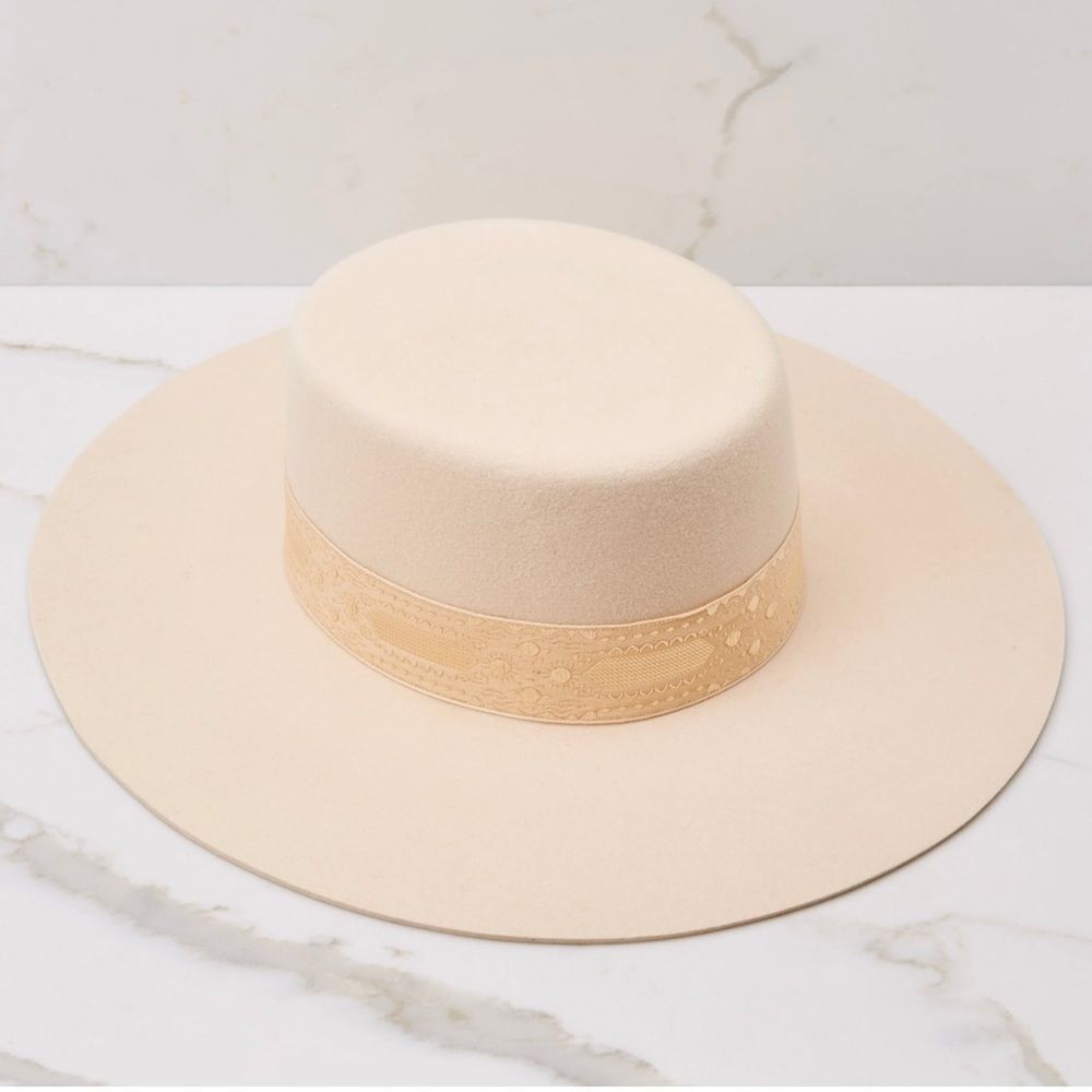 LACK OF COLOR LOC SIERRA BOATER HAT CREAM GOLD VINTAGE RIBBON FREE PEOPLE WIDE - Picture 7 of 12